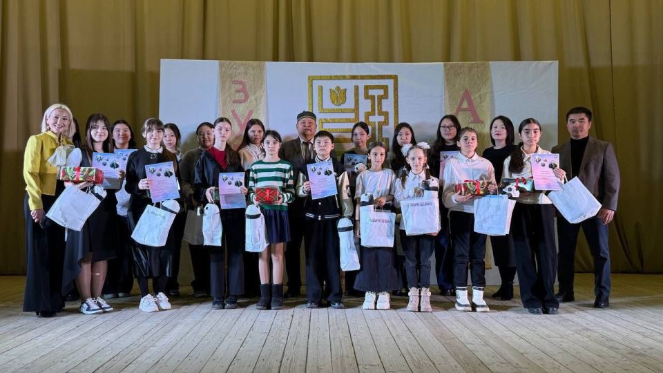 Лиджи Амиков посетил открытие цифровых картинных галерей «Зурач»