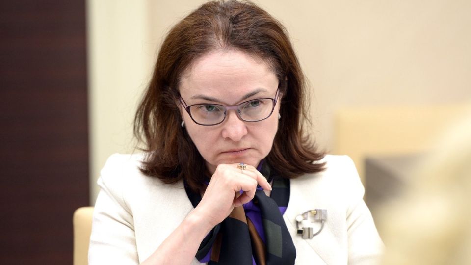 Центробанк ужесточает контроль за наличными: что это значит для россиян?