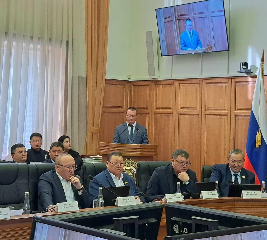 На двадцать седьмой (внеочередной) сессии рассмотрели один вопрос На двадцать седьмой (внеочередной) сессии рассмотрели один вопрос