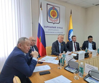 ������������ ���� ���������� � ����� �������� �������� �������� ������������ ������ �������� � ������������� ��� �� ������������ �������� ������� (������������) ������, ������� ��������� ������� � 13:00 �����