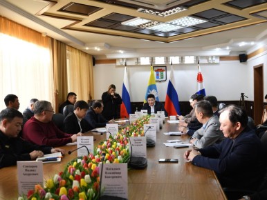 Алдар Лиджиков: Провели крайнее в этом году еженедельное аппаратное совещание в Администрации города Элисты