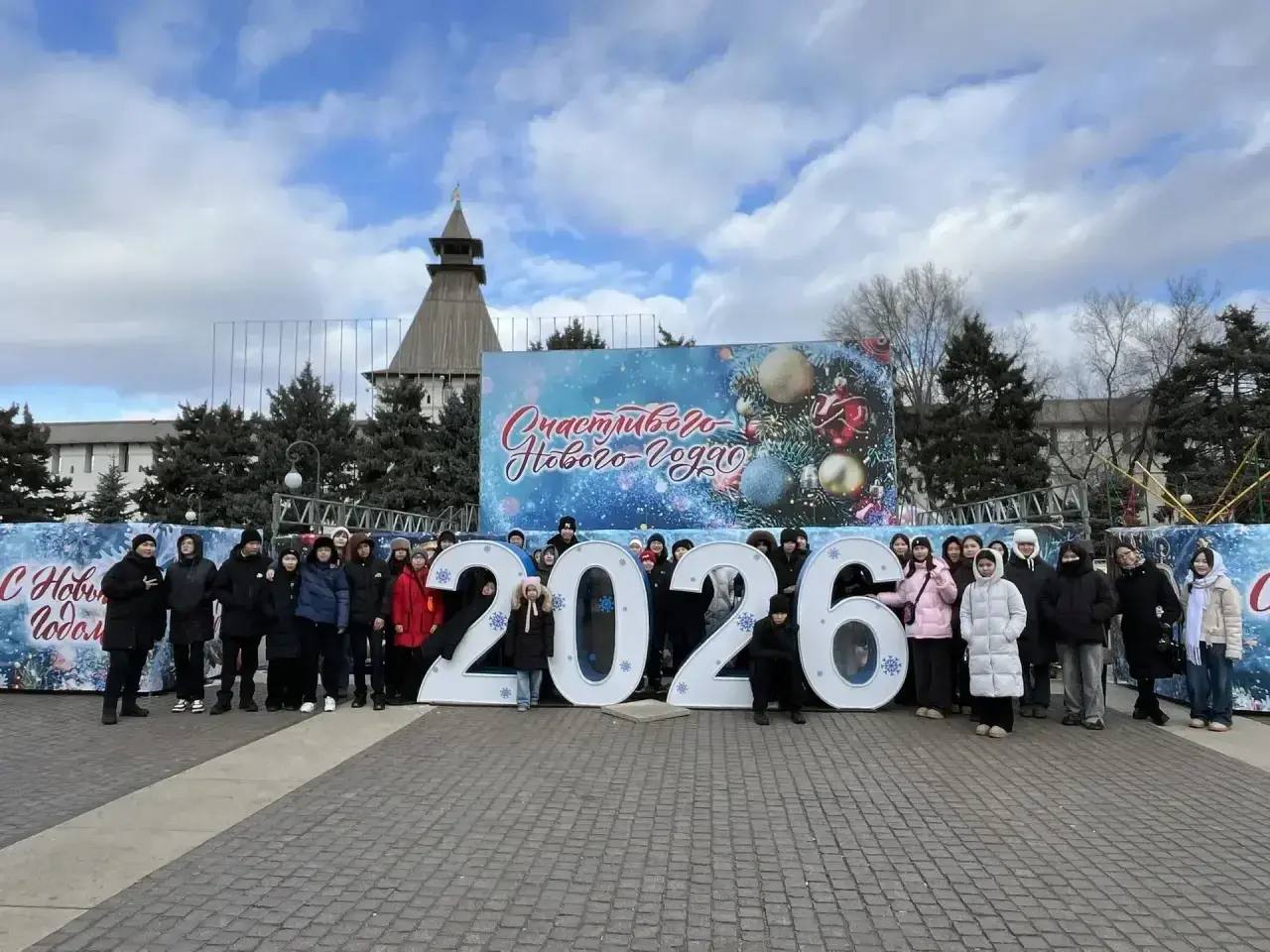 Алдар Лиджиков: По инициативе Главы Республики Калмыкия Бату Сергеевича Хасикова продолжаем добрую традицию и отправляем наших детей в познавательные поездки в близлежащие города Алдар Лиджиков: По инициативе Главы Республики Калмыкия Бату Сергеевича Хасикова продолжаем добрую традицию и отправляем наших детей в познавательные поездки в близлежащие города