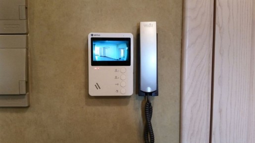 Кто оплачивает домофон в многоквартирных домах: все нюансы