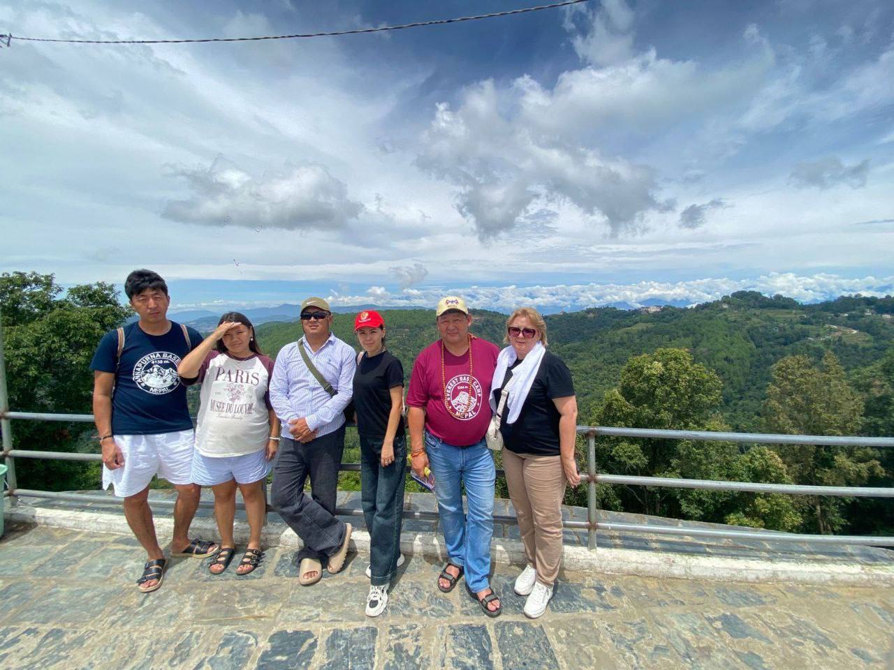 Паломничество в Гималаи: семьи ветеранов из Калмыкии посетили Непал Паломничество в Гималаи: семьи ветеранов из Калмыкии посетили Непал