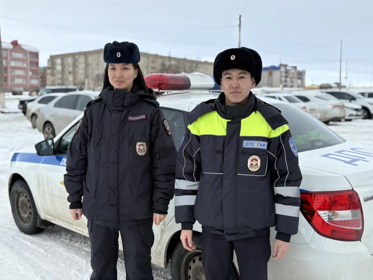 Полиция обеспечила безопасность на главной новогодней ёлке Калмыкии