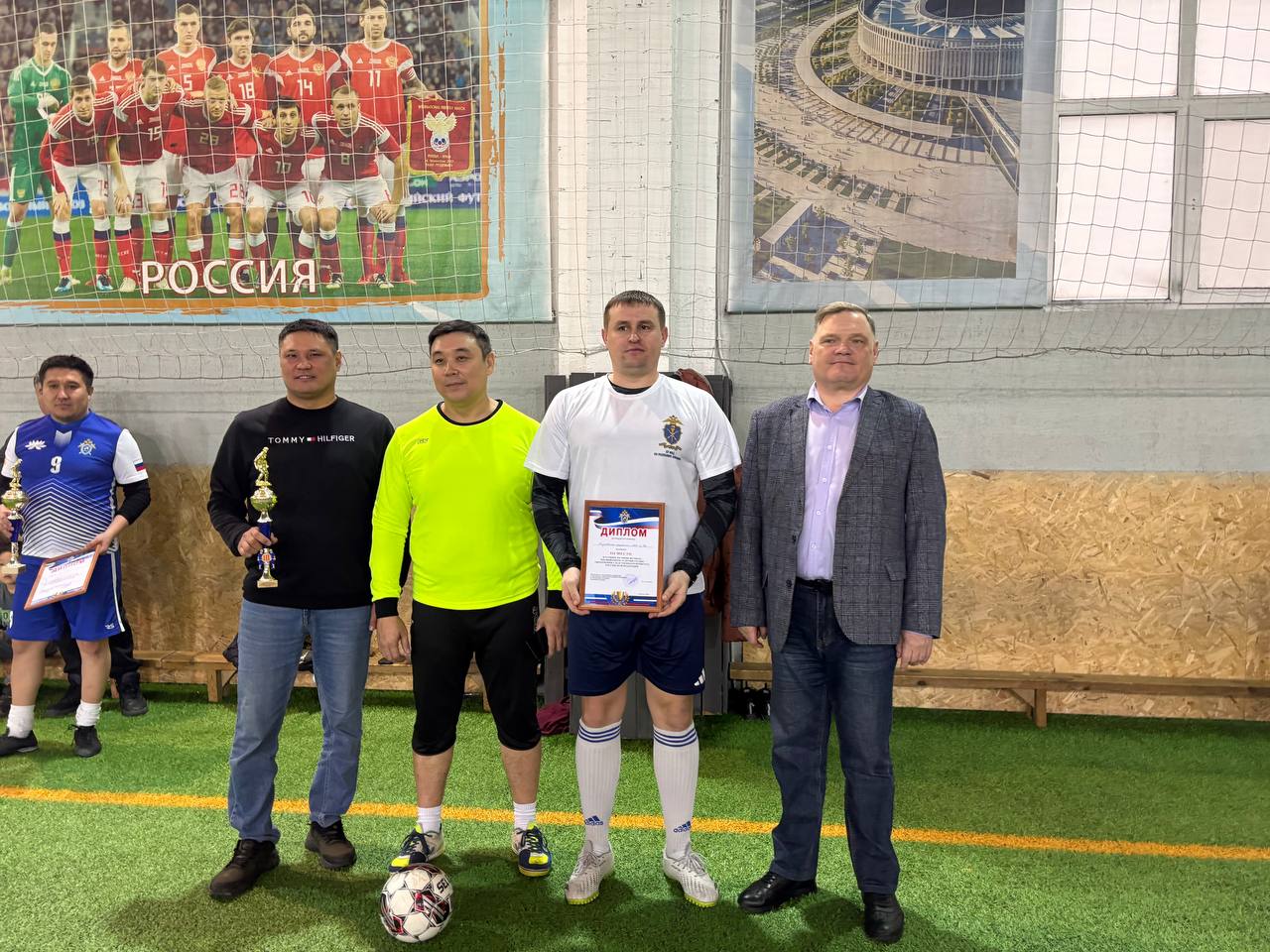 В преддверии 15-летия со Дня образования Следственного комитета России в Элисте прошел межведомственный турнир по мини-футболу В преддверии 15-летия со Дня образования Следственного комитета России в Элисте прошел межведомственный турнир по мини-футболу