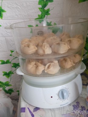 Манты: почему они прилипают к пароварке и как избежать этой проблемы?