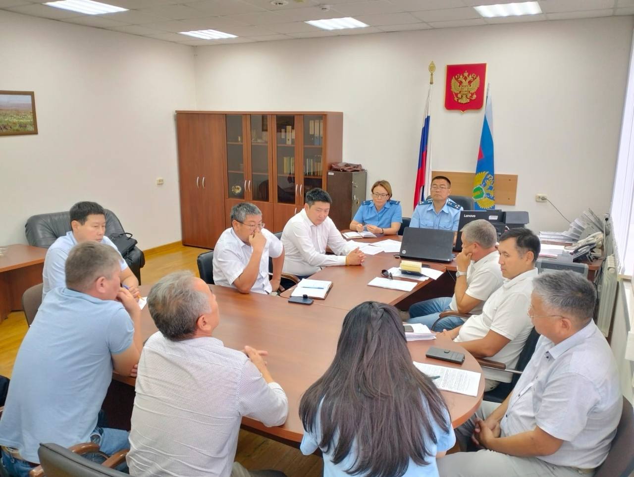 Алдар Лиджиков: Сегодня мы чествуем работников и ветеранов органов прокуратуры Алдар Лиджиков: Сегодня мы чествуем работников и ветеранов органов прокуратуры