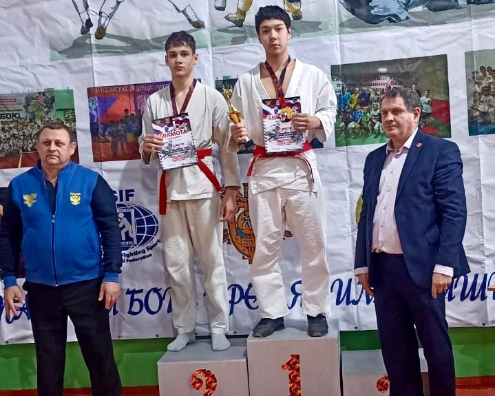 Воспитанники ВСПК «БАРС» достойно представили республику на соревнованиях в Ростовской области Воспитанники ВСПК «БАРС» достойно представили республику на соревнованиях в Ростовской области