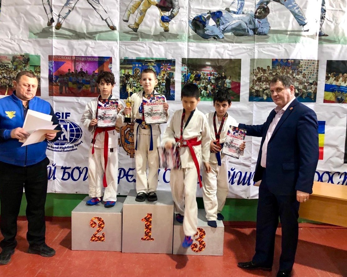 Воспитанники ВСПК «БАРС» достойно представили республику на соревнованиях в Ростовской области Воспитанники ВСПК «БАРС» достойно представили республику на соревнованиях в Ростовской области