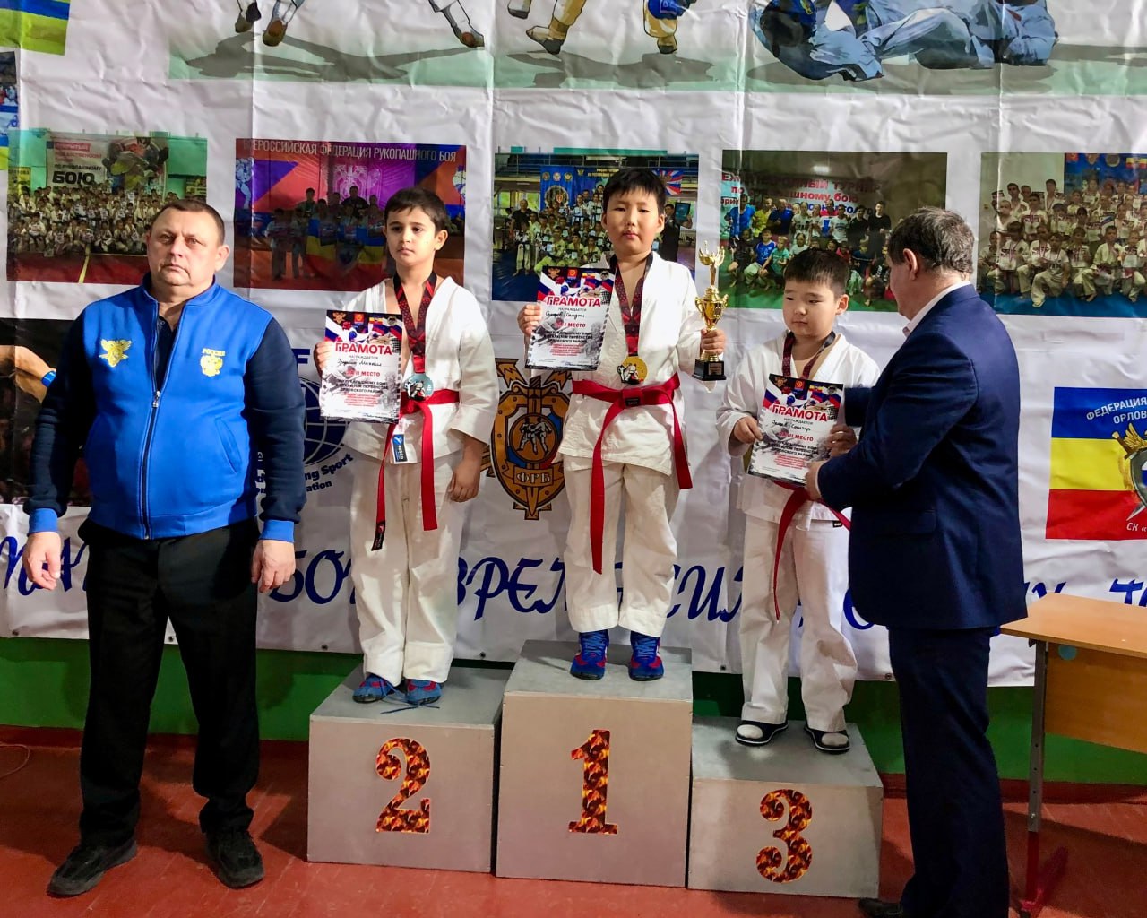 Воспитанники ВСПК «БАРС» достойно представили республику на соревнованиях в Ростовской области Воспитанники ВСПК «БАРС» достойно представили республику на соревнованиях в Ростовской области