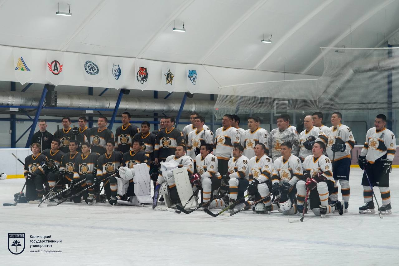 В ледовом центре «Джунгар» прошёл товарищеский хоккейный матч, приуроченный ко Дню студента