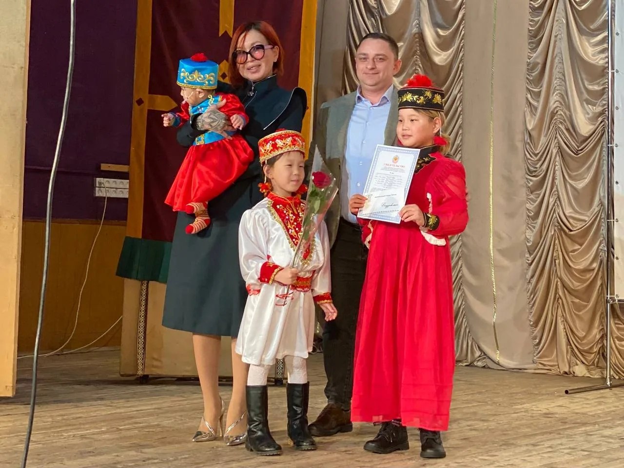 Максим Сорокин: Молодые семьи Элисты!. Хорошая новость! Начался приём заявок на участие в подпрограмме #ПоддержкаМолодыхСемей г. Элисты» на 2027 г. Документы принимаются каждый понедельник 9.00-18.00. Консультации –...