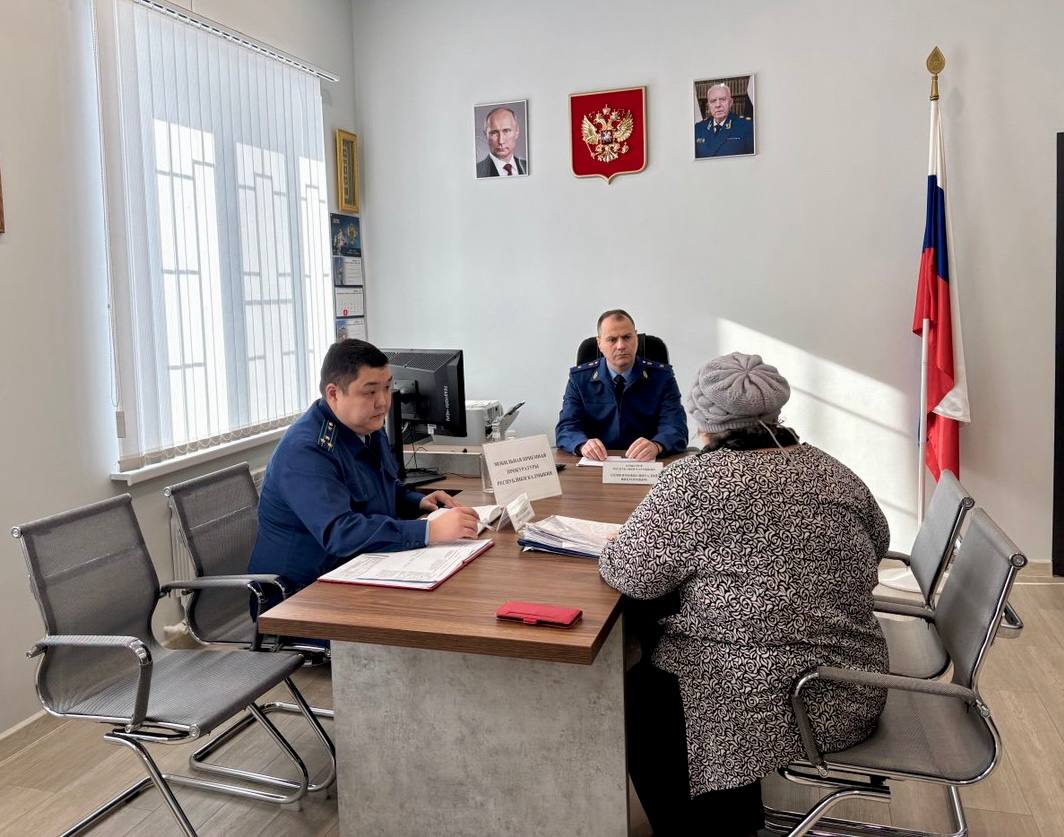Прокурор республики провел прием жителей Целинного района