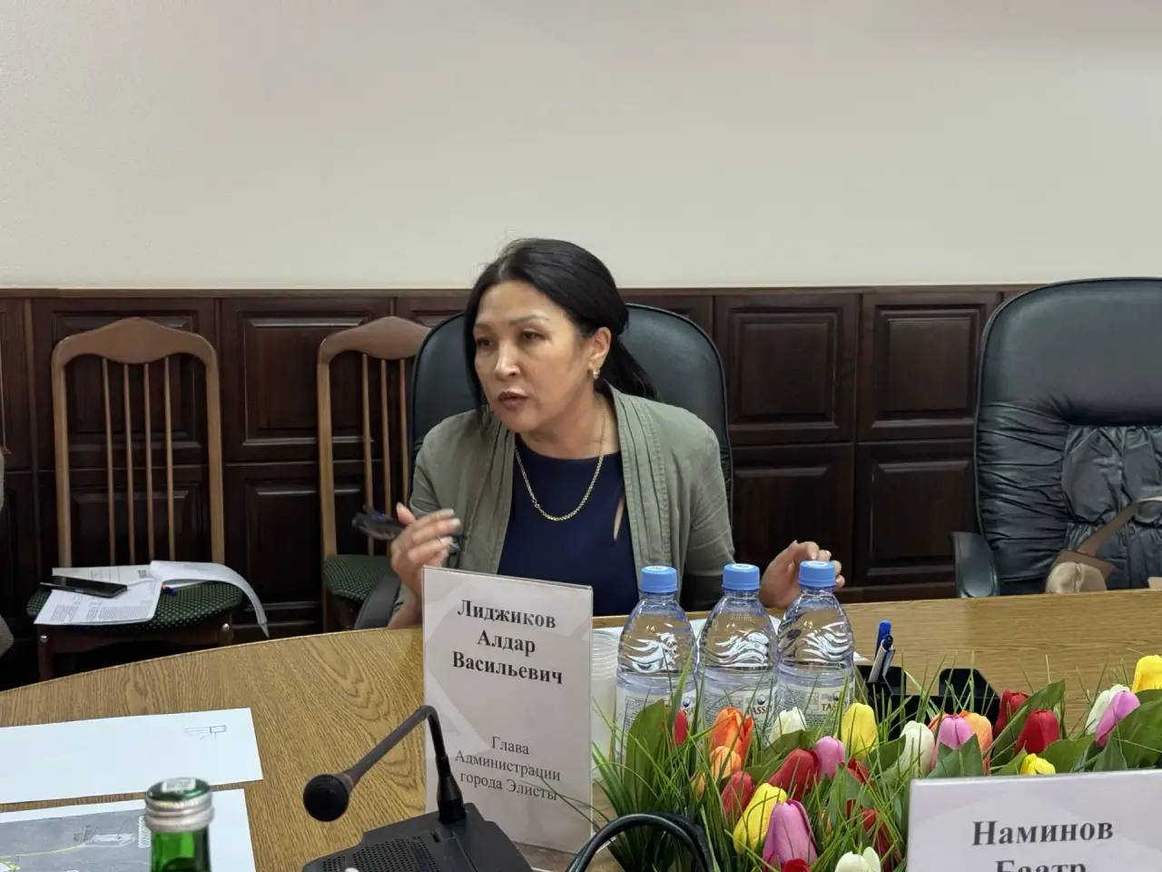 Алдар Лиджиков: Продолжаем неделю личных приемов граждан в Администрации города Элисты Алдар Лиджиков: Продолжаем неделю личных приемов граждан в Администрации города Элисты