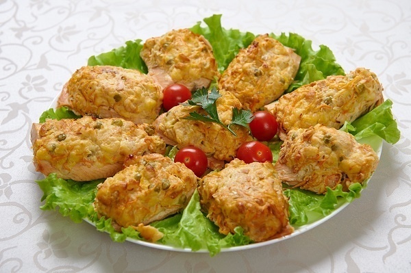 Как приготовить горбушу под аппетитной шубкой