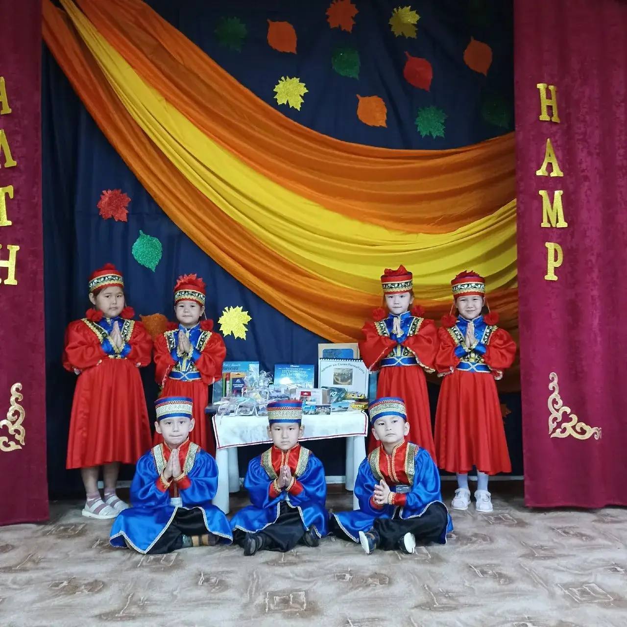 Воспитанники детского сада «Солнышко» из Яшкуля обменялись посылками дружбы с ровесниками из Санкт-Петербурга