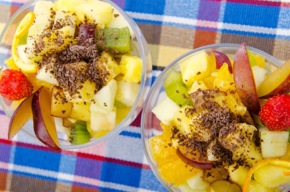 Нежный десерт с манго и шоколадом для романтического вечера