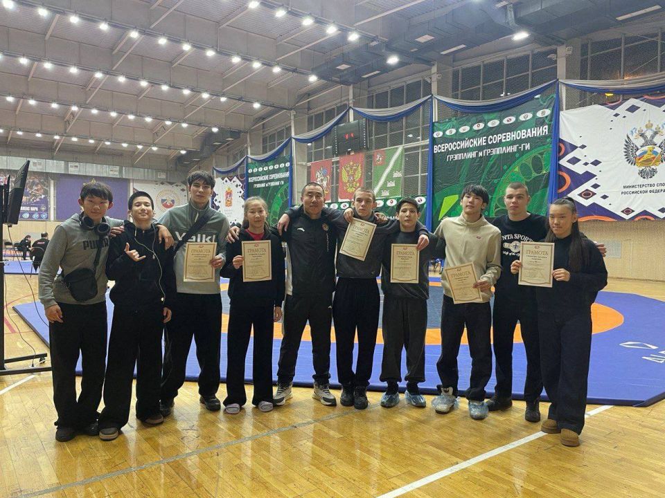 Четверо калмыцких спортсменов завоевали путёвки на чемпионат и первенство Европы по грэпплингу