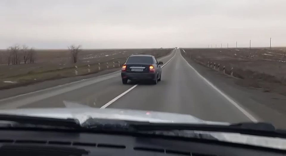 В Калмыкии продолжаются рейдовые мероприятия «Встречная полоса» с использованием служебного автомобиля в гражданском исполнении Сотрудники ОР ДПС Госавтоинспекции, в целях сокращения количества дорожно-транспортных...