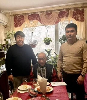 Сегодня 91-й день рождения отмечает труженик тыла, почётный житель Ики-Бухусовского сельского муниципального образования Зула Шипиев