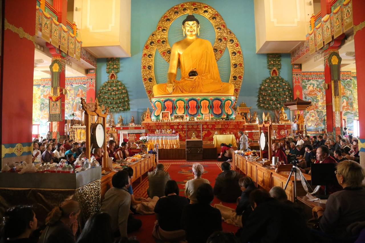 В преддверии национального праздника Цаган Сар в Центральном хуруле Калмыкии прошёл ритуал «урвн хв» В преддверии национального праздника Цаган Сар в Центральном хуруле Калмыкии прошёл ритуал «урвн хв»