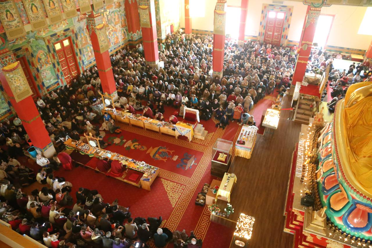 В преддверии национального праздника Цаган Сар в Центральном хуруле Калмыкии прошёл ритуал «урвн хв» В преддверии национального праздника Цаган Сар в Центральном хуруле Калмыкии прошёл ритуал «урвн хв»