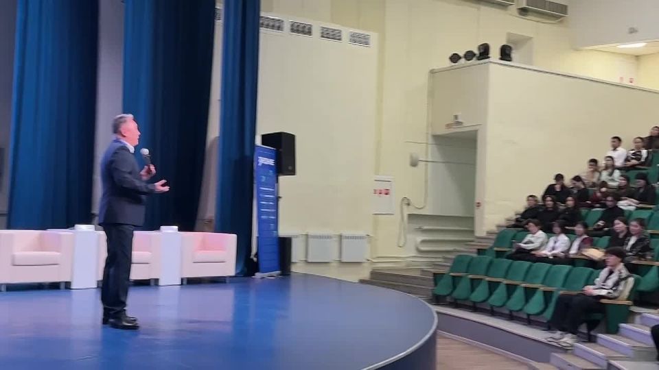 ����� ������ � ��� � ������ �������� ������������� �����������, ����������� ���� �������� ������� ������