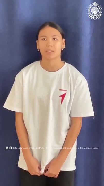 К акции #МойУчительРодногоЯзыка присоединился Яшалтинский район: ученицы Веселовской школы благодарят своих педагогов Анну Михайловну Джамбинову и Александру Николаевну Ученову