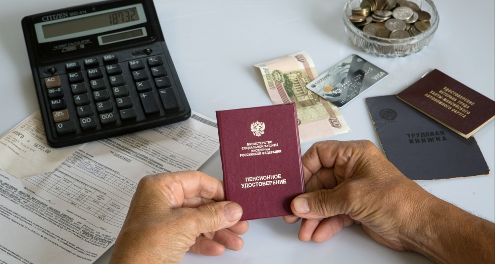 Как отпуск по уходу за ребёнком теперь может увеличить вашу пенсию: секреты, о которых не догадывались