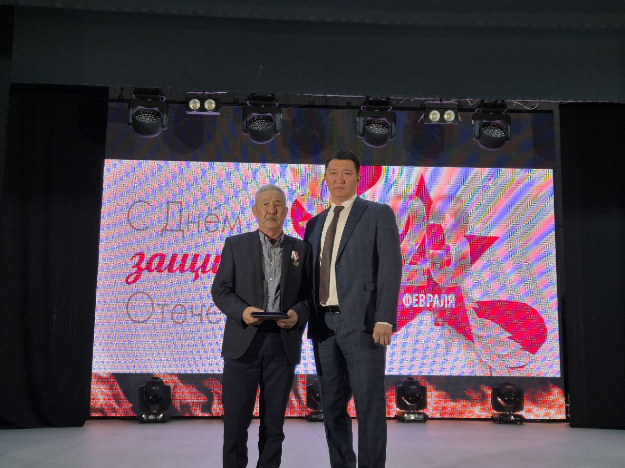 В Юстинском районе состоялось торжественное мероприятие, посвящённое памяти воинов, погибших при исполнении воинского долга