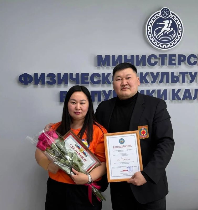 Сегодня министр физической культуры и спорта Республики Калмыкия Константин Батыров провёл встречу с воспитанниками республиканской спортивно-адаптивной школы паралимпийского резерва, завоевавшими медали на Чемпионате России...