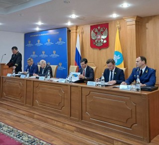 ����� �������� ������ ������� � ��������� ��������������� �����