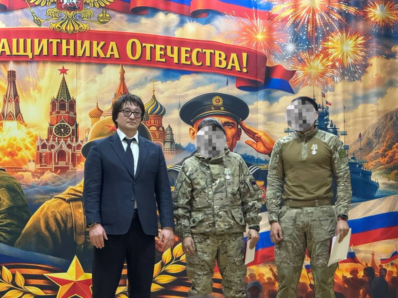 Ключевым моментом встречи стало награждение отличившихся военнослужащих