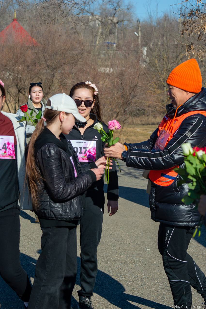 В Элисте пройдет ежегодный «Цветочный» забег В Элисте пройдет ежегодный «Цветочный» забег