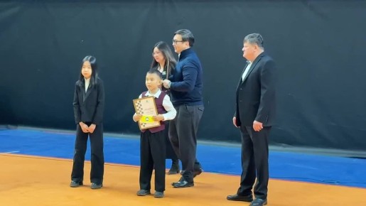 Во время открытия чемпионата ЮФО по шахматам состоялось чествование юных калмыцких шахматистов Эльзяты Левгеевой и Аюки Берикова