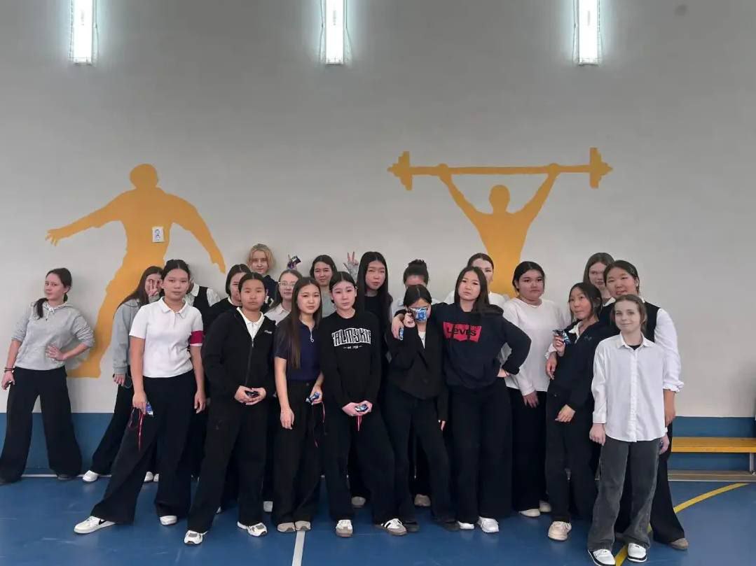 Воспитанники детских садов и школ города Элисты поздравляют своих мам и наставников с главным женским днем! Воспитанники детских садов и школ города Элисты поздравляют своих мам и наставников с главным женским днем!