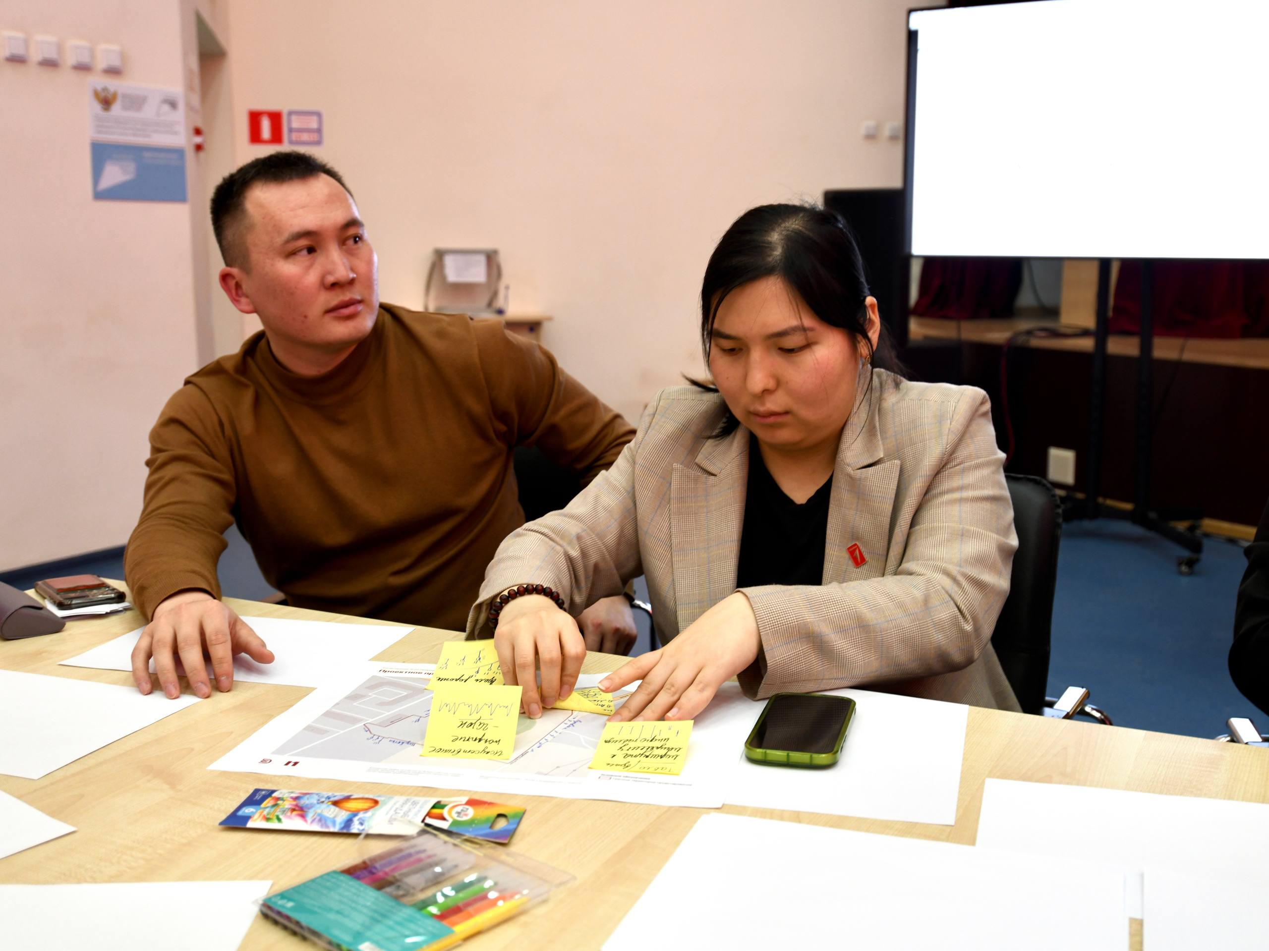Алдар Лиджиков: Завершили цикл встреч с жителями Элисты, где каждый мог предложить свои идеи по благоустройству мемориального комплекса «Исход и Возвращение» Алдар Лиджиков: Завершили цикл встреч с жителями Элисты, где каждый мог предложить свои идеи по благоустройству мемориального комплекса «Исход и Возвращение»