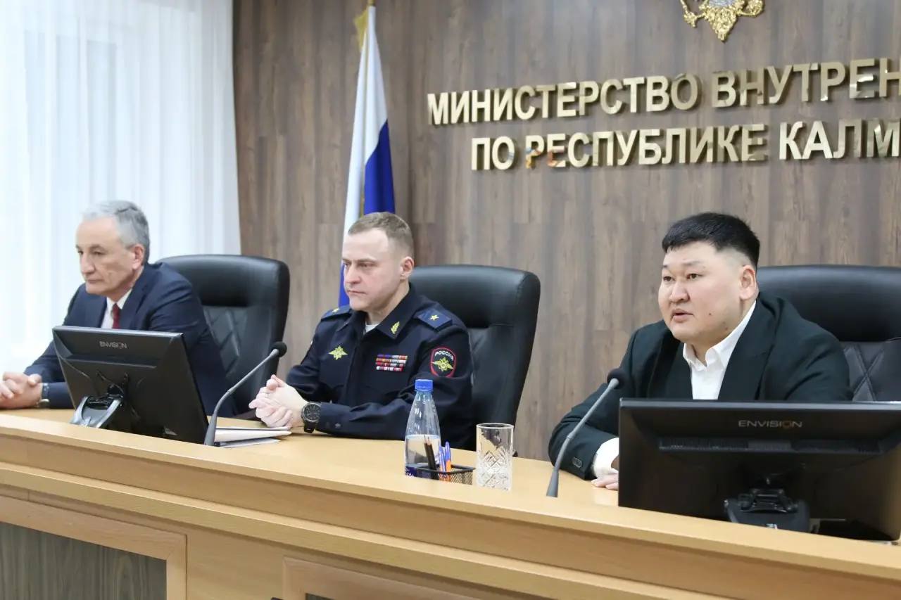 Сегодня рабочее совещание министерства внутренних дел по Республике Калмыкия посетили гости - управляющий Отделением – Национальным банком по Республике Калмыкия Южного ГУ Центрального банка Российской Федерации Аслан...