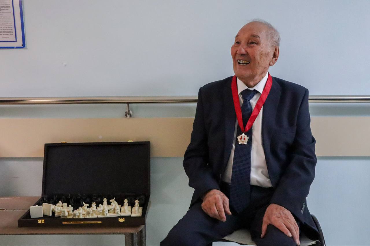 Легенда калмыцкого спорта отметила 90-летие Легенда калмыцкого спорта отметила 90-летие