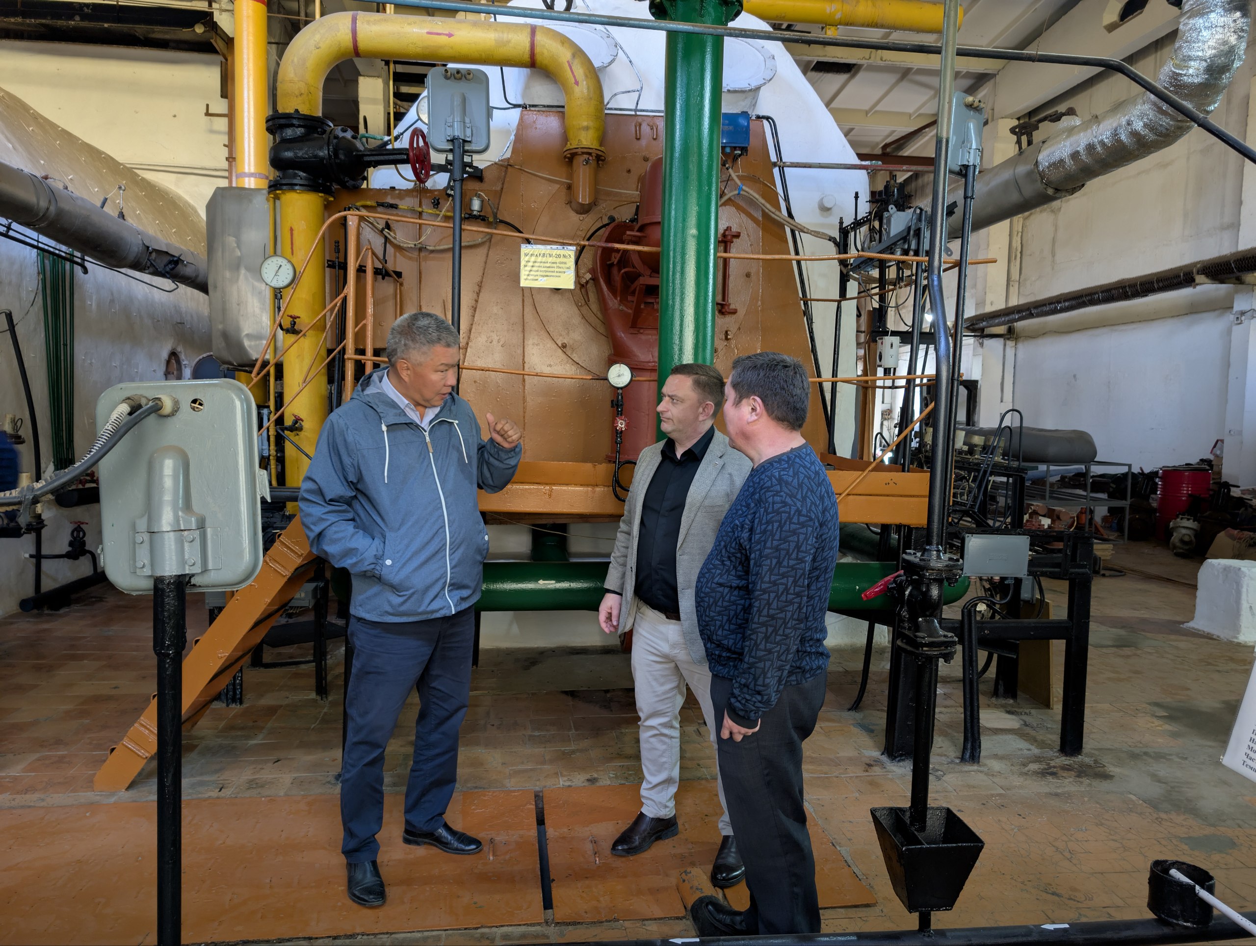 Максим Сорокин: Уважаемые работники ЖКХ Элисты! Максим Сорокин: Уважаемые работники ЖКХ Элисты!