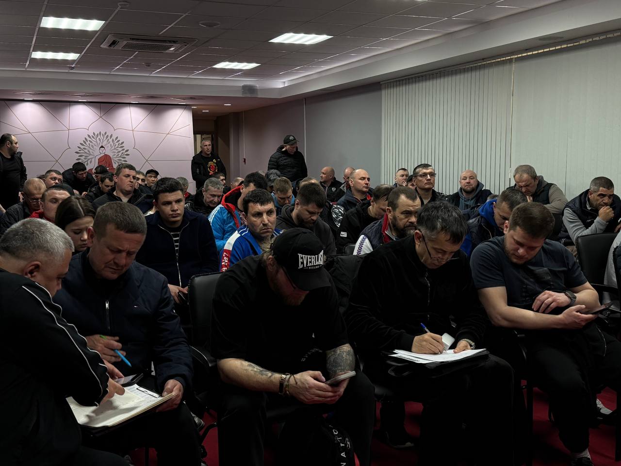 В Ойрат-Арене проходит жеребьёвка первенства Южного федерального округа по боксу среди юношей и девушек 13–14 лет В Ойрат-Арене проходит жеребьёвка первенства Южного федерального округа по боксу среди юношей и девушек 13–14 лет