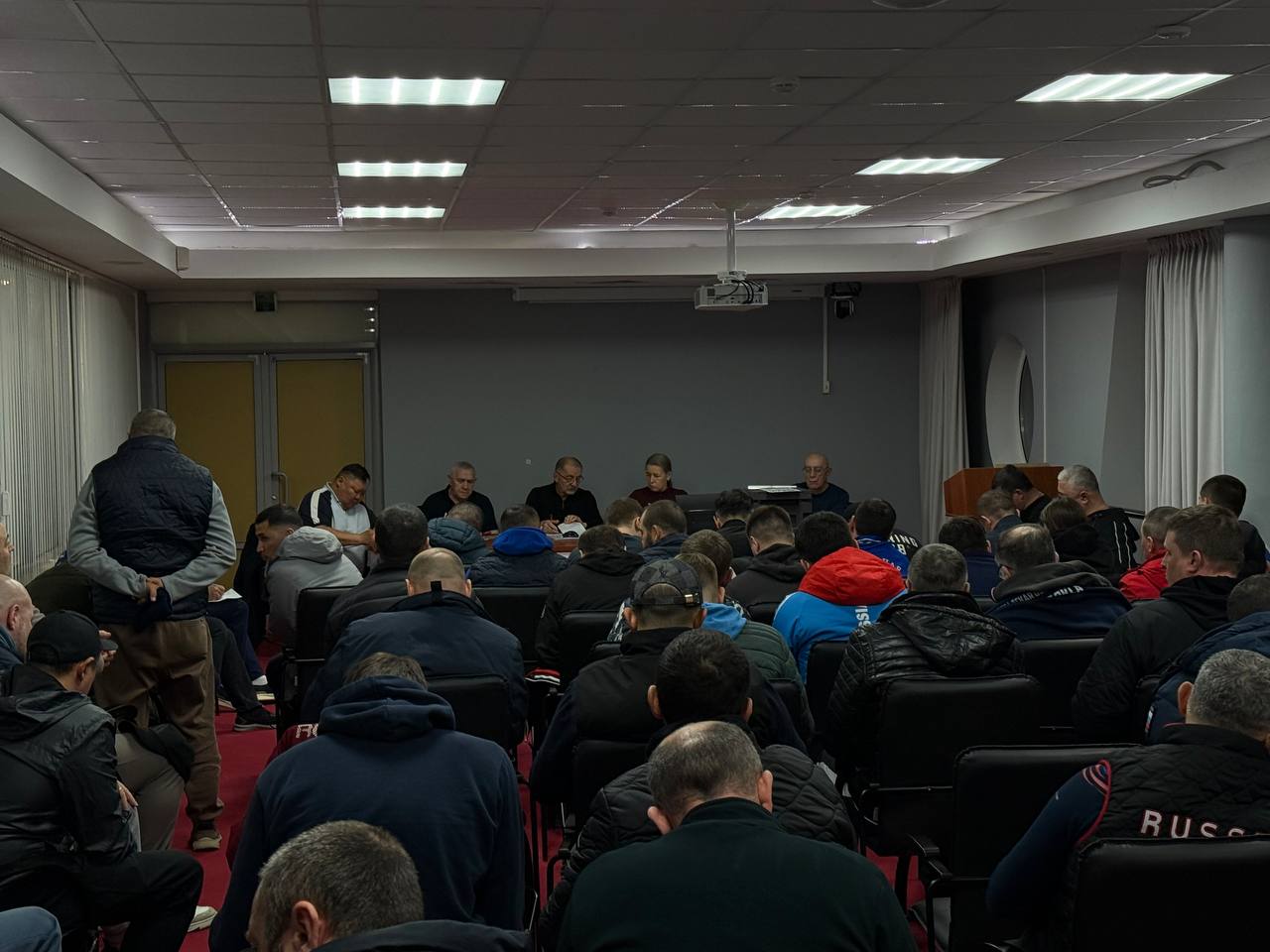 В Ойрат-Арене проходит жеребьёвка первенства Южного федерального округа по боксу среди юношей и девушек 13–14 лет В Ойрат-Арене проходит жеребьёвка первенства Южного федерального округа по боксу среди юношей и девушек 13–14 лет