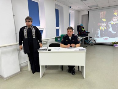 В Калмыкии проходит республиканский семинар по дорожной безопасности для педагогов детских садов