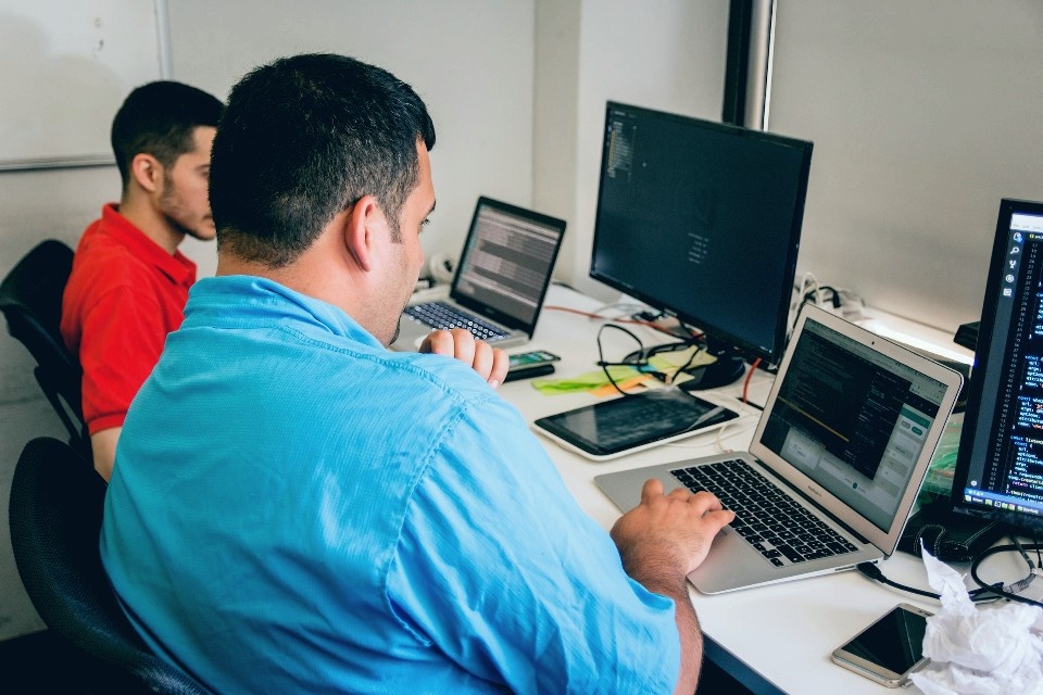 Как зарплата влияет на будущую пенсию: ключевые моменты