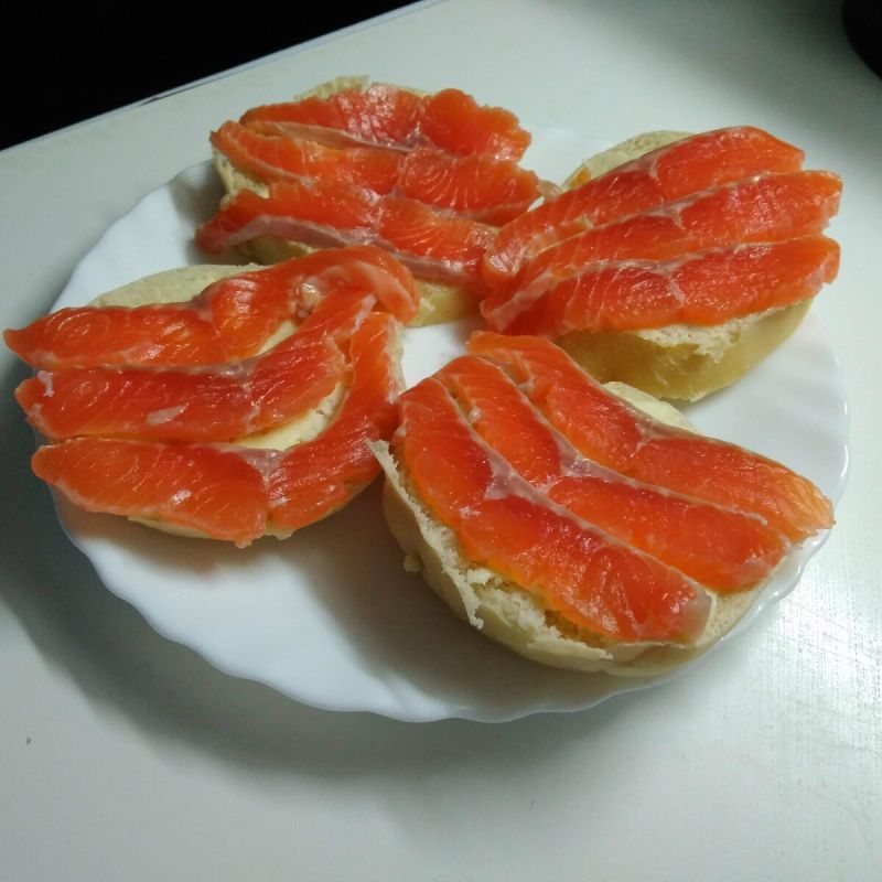 Как приготовить вкусную слабосолёную красную рыбу