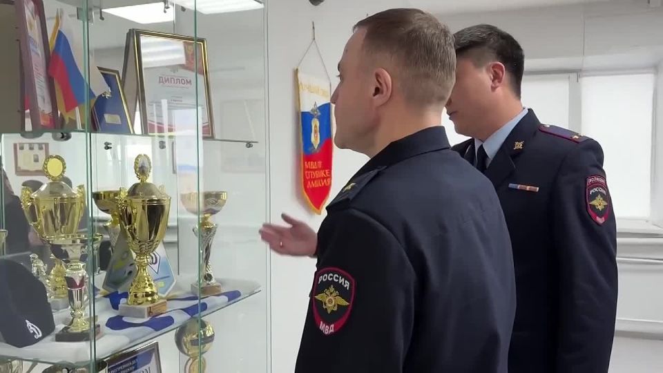 Глава МВД Калмыкии проинспектировал районные отделы полиции