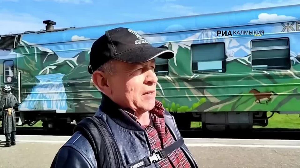 Среди гостей туристского поезда «Цветущая степь» — путешественники со всей России