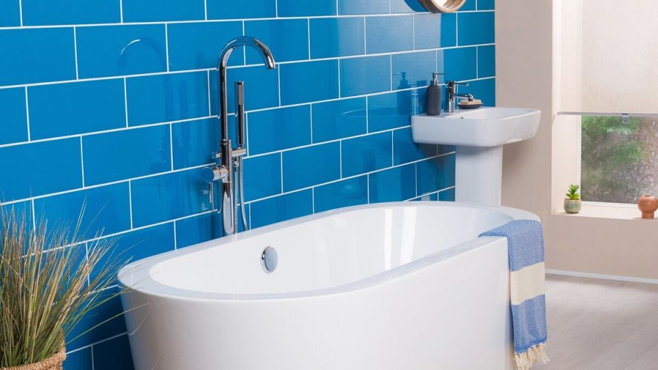 Как справиться с протекающим смесителем: простые шаги к решению проблемы