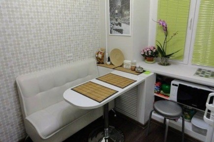 Как правильно выбрать обои для маленькой кухни: советы и рекомендации